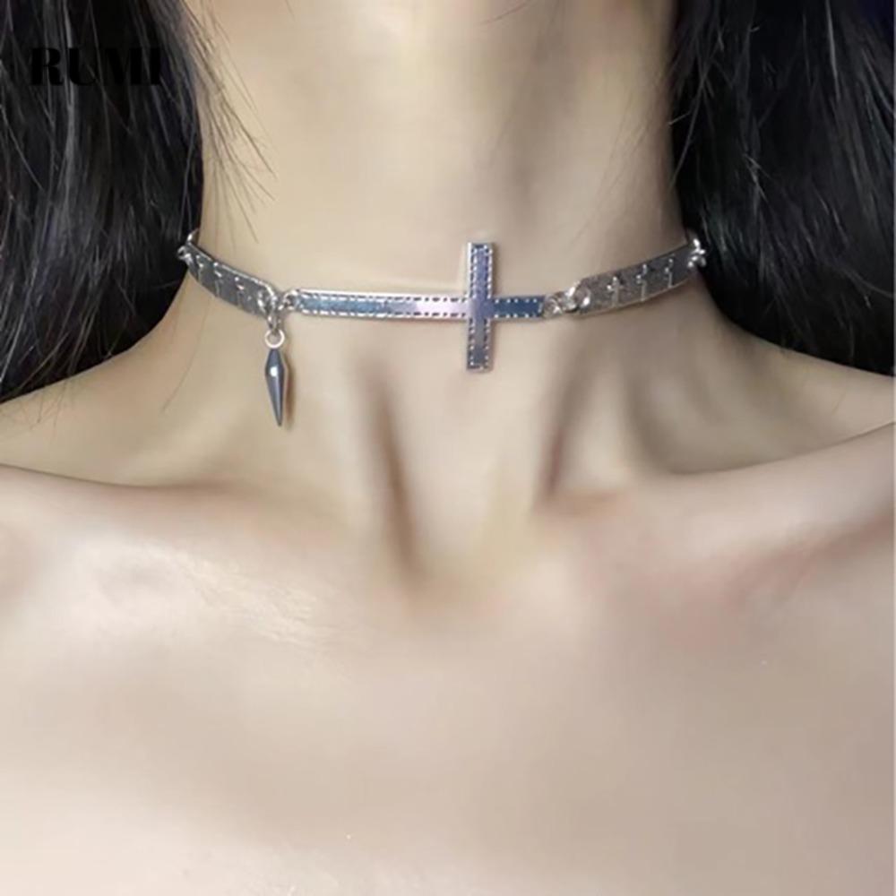 รูมิ‌ Spliced Cross Necklace, Punk Grunge Rock Choker Necklace, Retro Y2K Silver Cross Pendant Chain