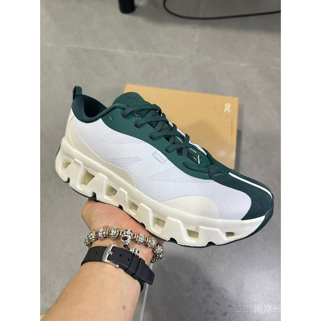 Kith รองเท้าวิ่ง On K-Tech 1 IFEJ Q1TE