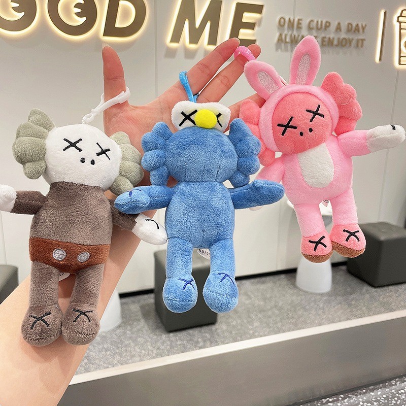 พวงกุญแจ KAWS ตุ๊กตา, จี้กระเป๋าเป้นักเรียน, ของขวัญเพื่อนและเพื่อนที่ดีที่สุด, อุปกรณ์เสื้อผ้า