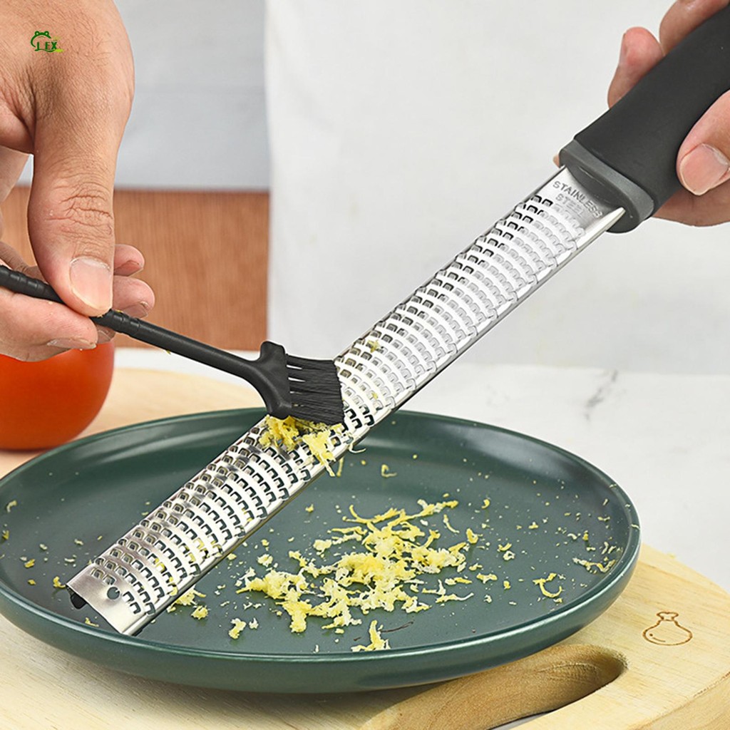 เครื่องขูดมะนาว Zester & Cheese Lemon Zester ที่แข็งแกร่งด้วยฟันมุมที่สมบูรณ์แบบเหมาะสําหรับกระเทียม