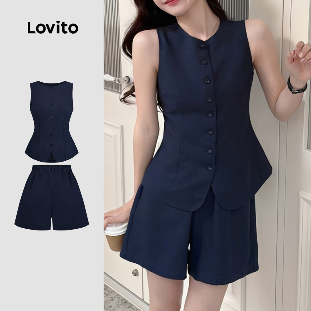 Lovito ชุดกางเกงขาสั้นสีเทาเข้มผ่าหน้าพร้อมกระดุมหรูหราสำหรับผู้หญิง LB135LD426