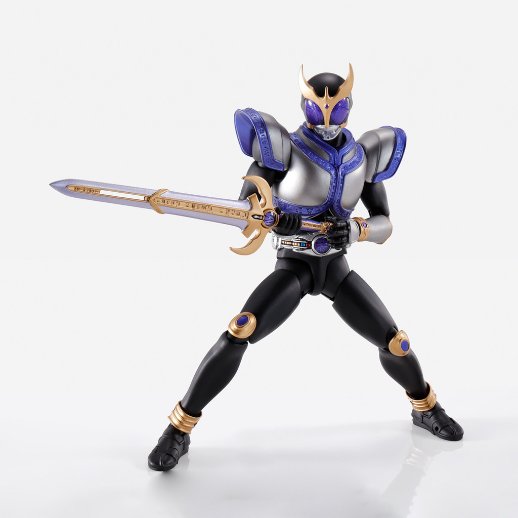 Kamen Rider Kuuga Titan Form Kuuga Kuuga Earth Element Bandai SHF แกะสลักกระดูกจริงเวอร์ชั่นญี่ปุ่น