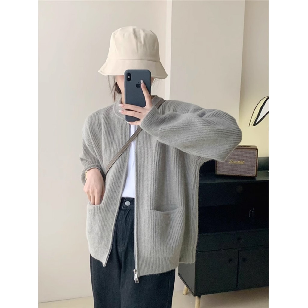 ฤดูใบไม้ร่วงฤดูหนาว 2025 สไตล์ใหม่ขนาดเล็กสไตล์ขี้เกียจเสื้อกันหนาวคาร์ดิแกนออกแบบซิปถักแจ็คเก็ตสําห