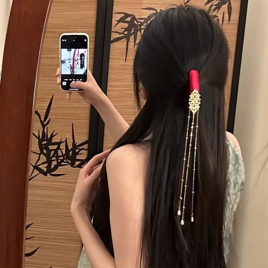 {Hongluuan Tianxi} ใหม่สไตล์จีนกํามะหยี่สีแดง bb คลิปประณีตพู่มุกกิ๊บติดผมหญิงครึ่งผูกเครื่องประดับผมสไตล์จีน