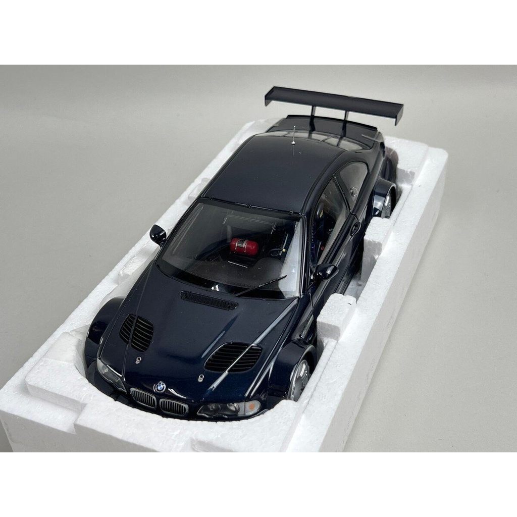Mini Champion 1/18 BMW M3 GTR Street Edition จําหน่ายสั่งซื้อพิเศษ