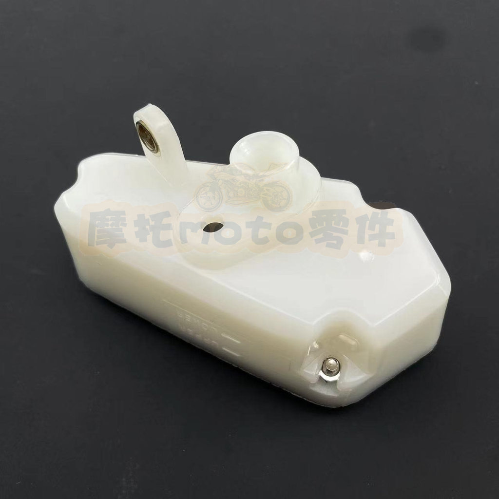 ที่ขายดีที่สุดเหมาะสําหรับคาวาซากิ Z750 Z1000 GTR1400 10-17เบรกปั๊มด้านบนหม้อน้ํามันถ้วยน้ํามันสามเห