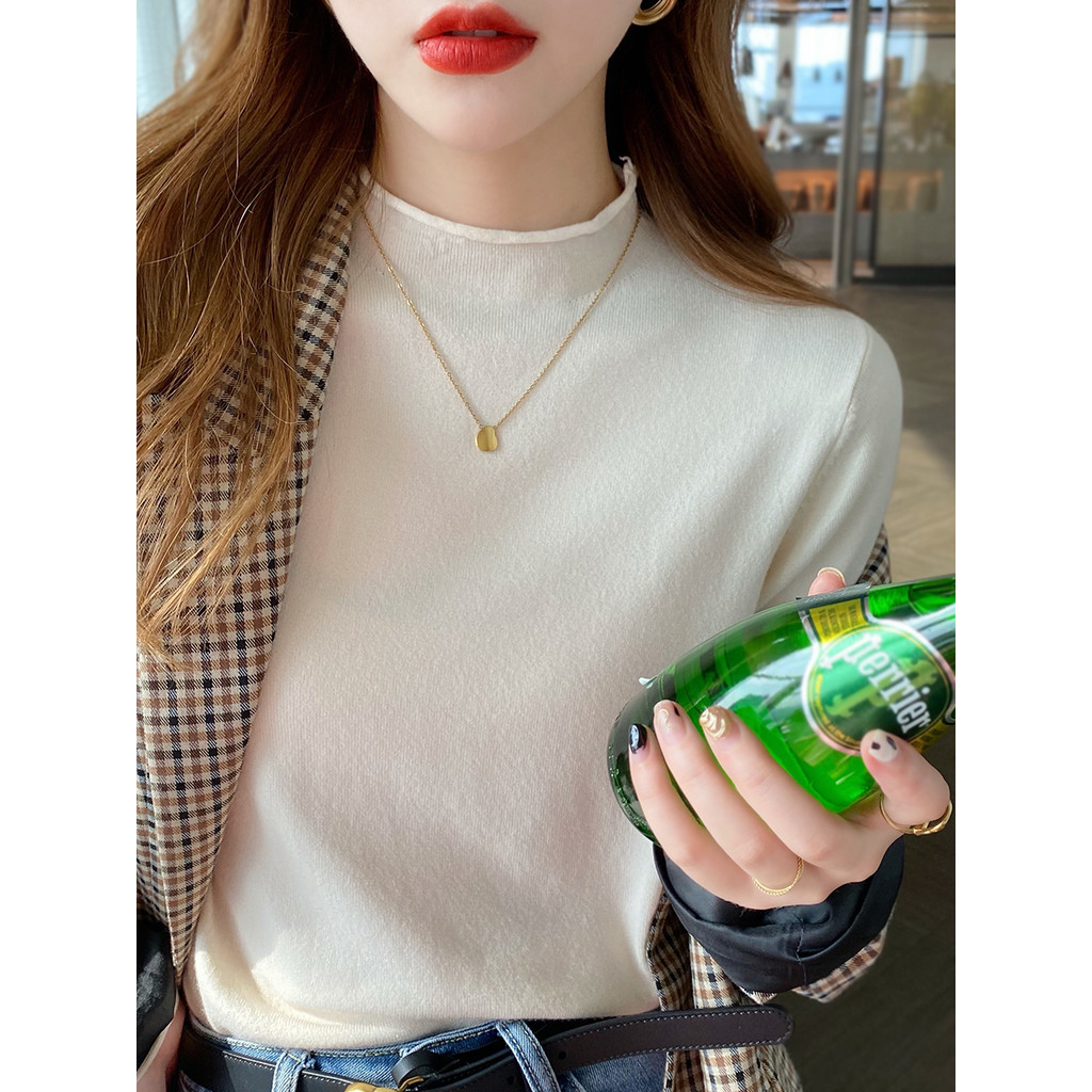 เสื้อคอเต่าครึ่งตัวผู้หญิงสวมใส่ภายในฤดูใบไม้ผลิฤดูใบไม้ร่วงสไตล์ตะวันตกสไตล์ใหม่สีดําถักเสื้อ จุดต่