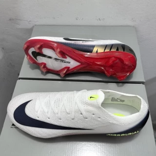 รองเท้าฟุตบอลแบรนด์ใหม่ ฉ 39-45 ผู้ชายกลางแจ้งถักสีฟ้าและสีขาวต่อต้านลื่นรองเท้าฟุตบอล
