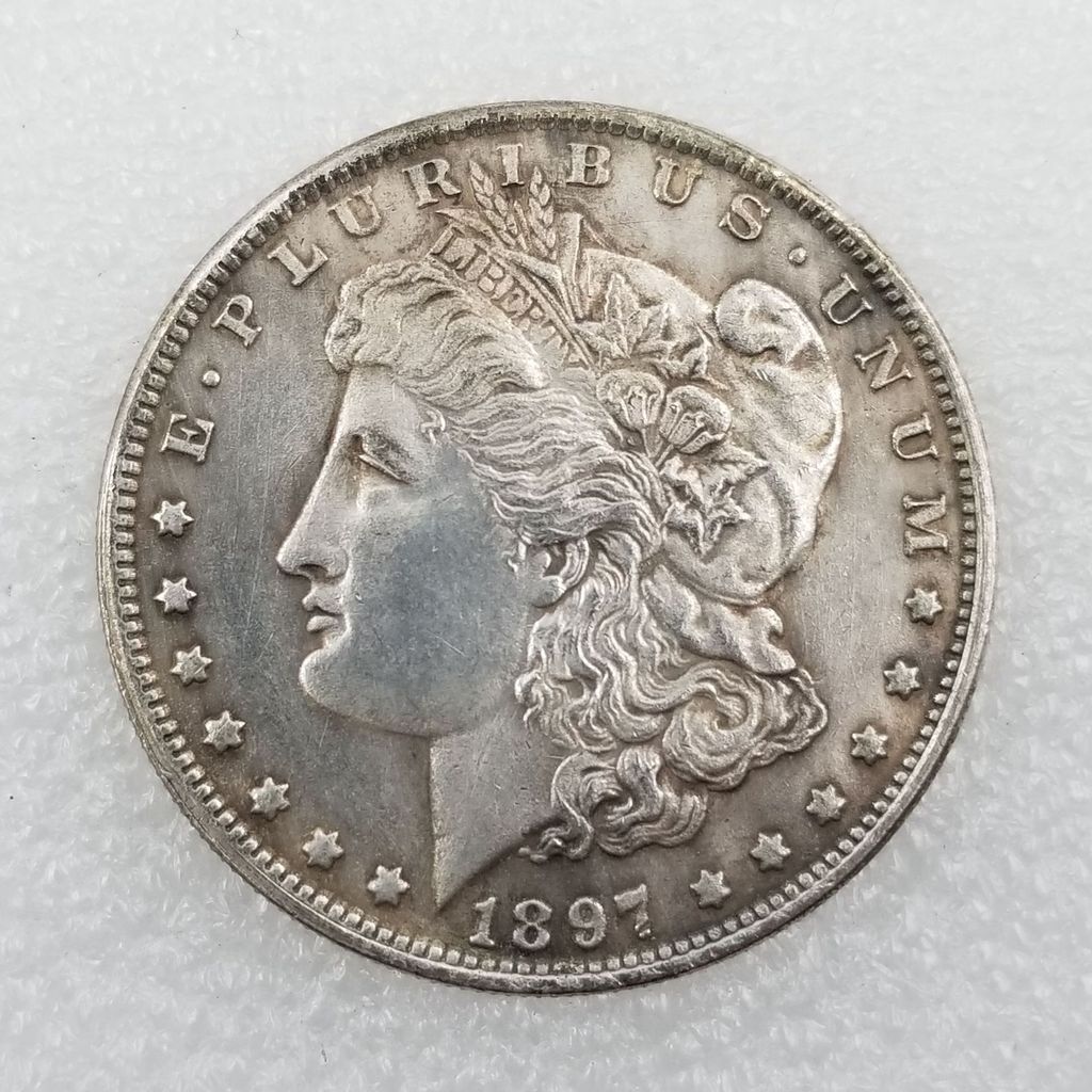 งานฝีมือโบราณ 1897 วัสดุทองเหลืองทองเหลืองชุบเงิน Morgan Distressed Silver Dollar ต่างประเทศเงิน Dol