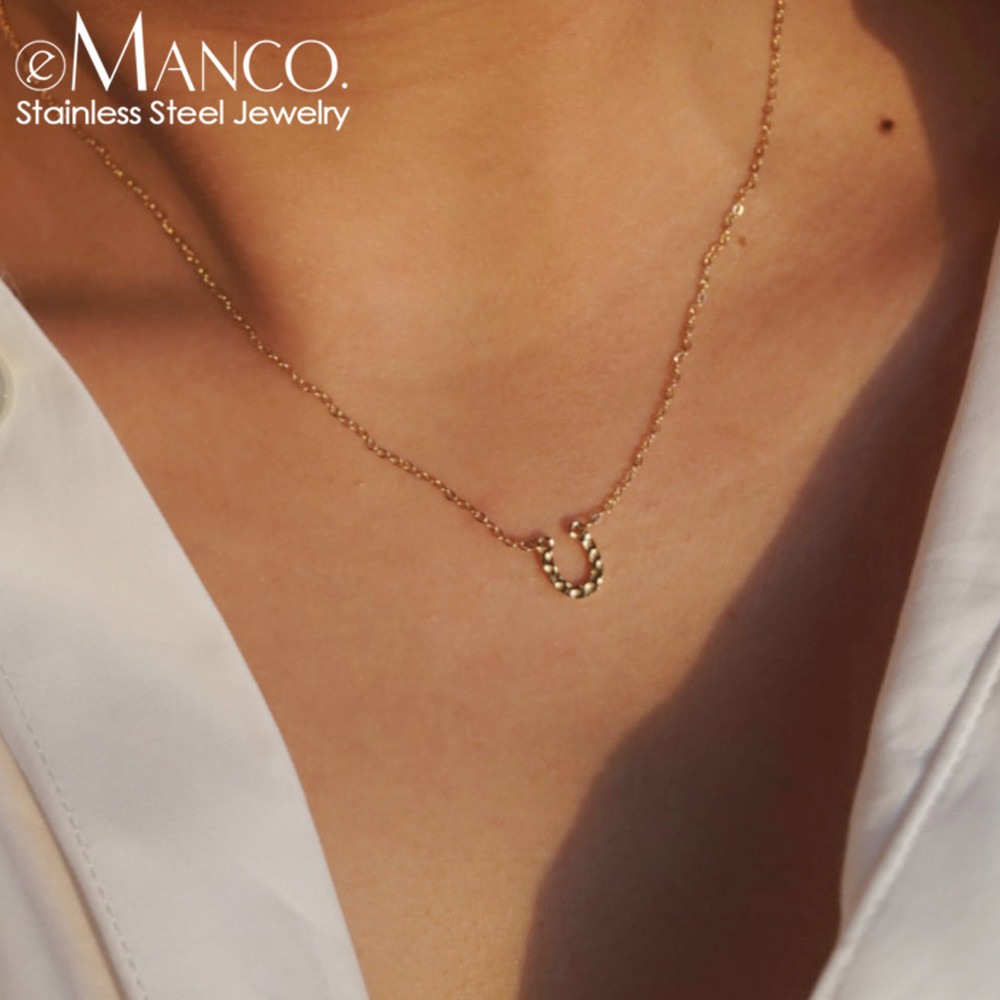 EManco 14K Gold Plated สแตนเลส PVD ไม่สม่ําเสมอ Minimalist U Hammered รูปแบบจี้สร้อยคอ Daily Commute
