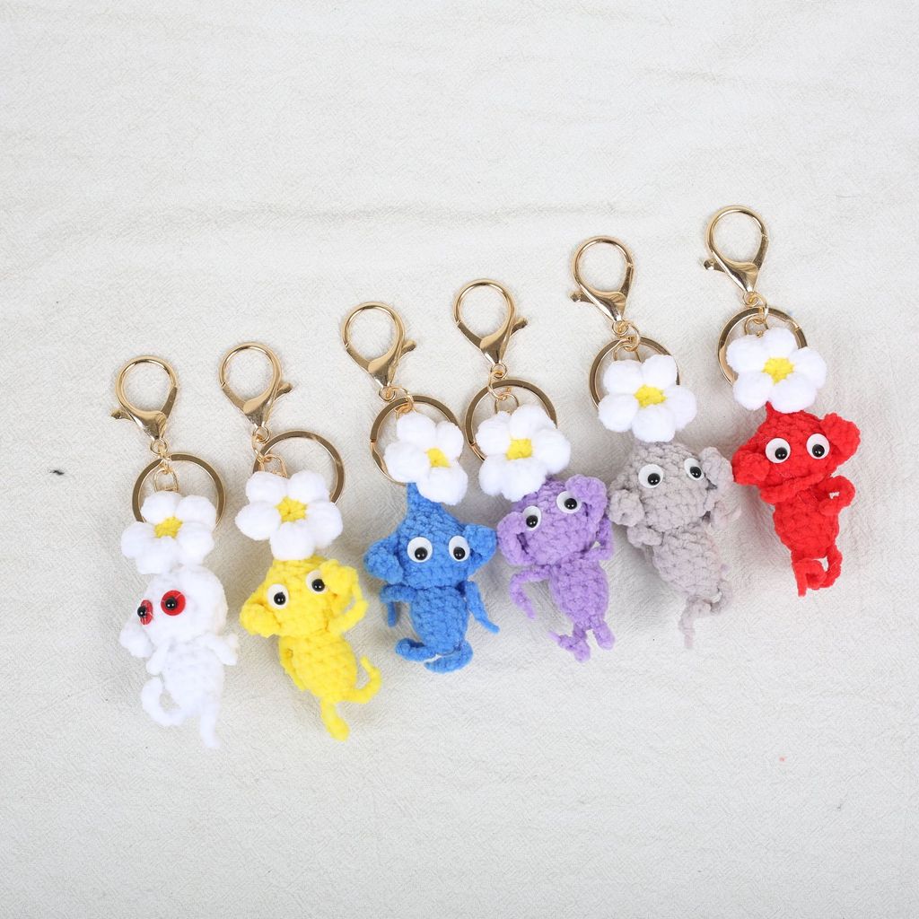 HAND-Made Pikmin ตุ๊กตา Pikmin พวงกุญแจตุ๊กตาขนสัตว์ Pikmin โครเชต์พวงกุญแจจี้ HAND-Knitted จี้ตุ๊กต