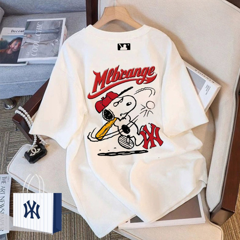 พร้อมสต็อก MBL Snoopy พิมพ์แขนสั้นผ้าฝ้าย 100% เสื้อยืดคุณภาพสูงผู้ชายและผู้หญิงใหม่หลวมผ้าฝ้ายลูกเร