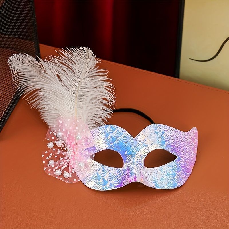 Anchor Six Dan Show Halloween Party Ball Show Half Face Mask Mask 8.11