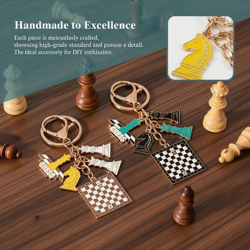 Strongaromonyu Creative Chess Piece พวงกุญแจ Knight Queen เคลือบกันน้ําจี้แขวนกระเป๋าพวงกุญแจของขวัญ
