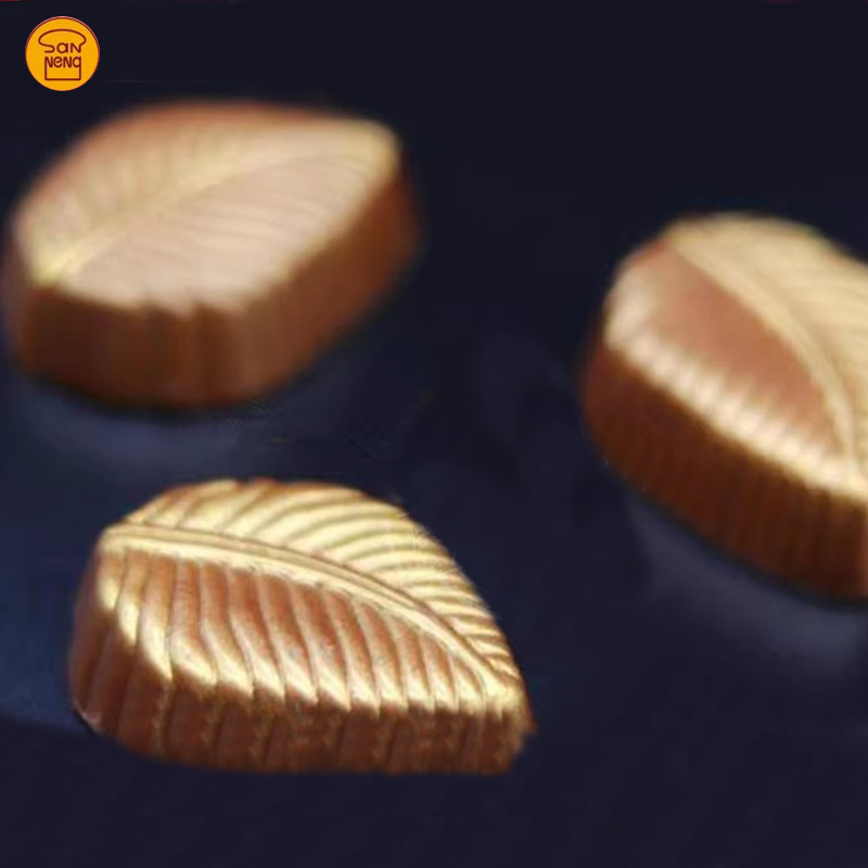 Sanneng Belgium Chocolate World 15 Leaf Shape Starry Sky Plastic Chocolate Mold CW1095