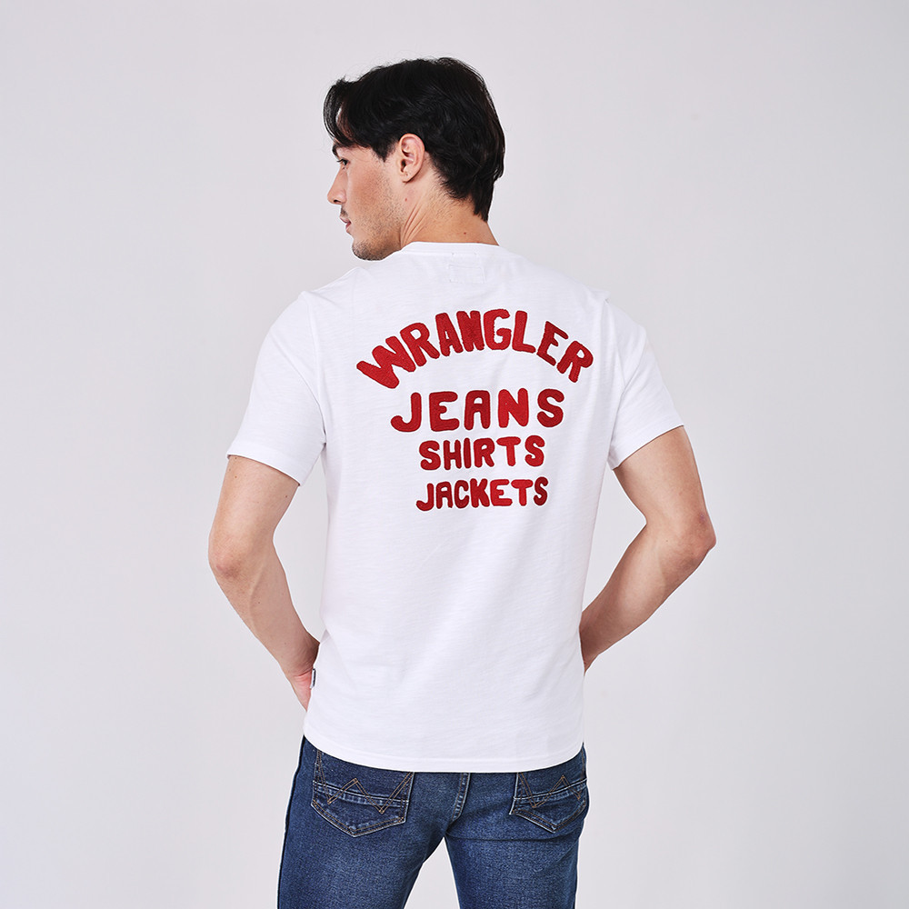 WRANGLER เสื้อยืดแขนสั้นผู้ชาย คอลเลคชั่น Beyond Indigo รุ่น WR S326MTSSN40 สีขาว — صورة 4