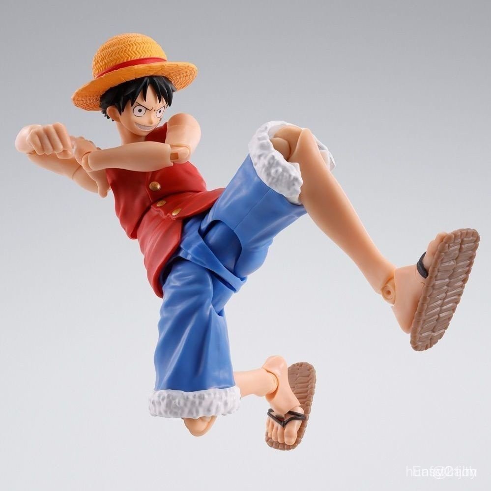 พร้อมสต็อก Bandai SHF One Piece One Piece Monkey D Luffy Adventure Dawn Movable