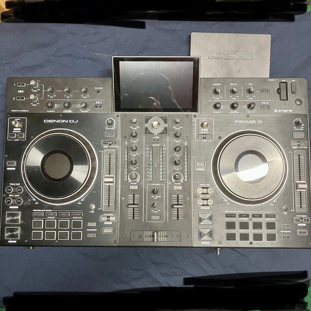 ไดรฟ์สองช่องของ DENON DJ PRIME2 หน้าจอขนาดใหญ่ 23 ซม