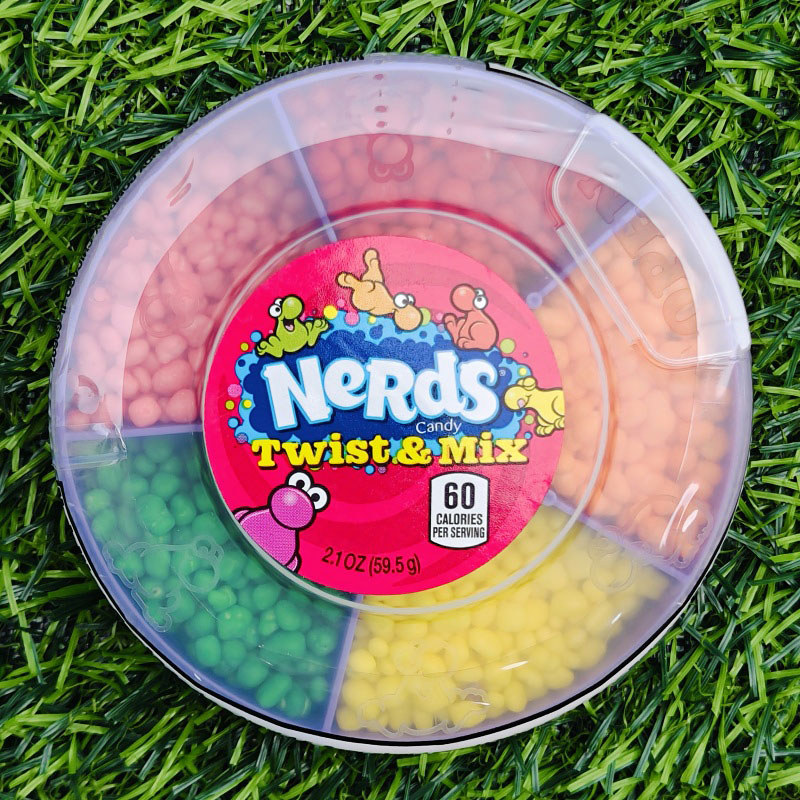 US นําเข้า Crispy Grain CANDY Round Boxed Fruity CANDY NERDS CANDY TWIST MIX
