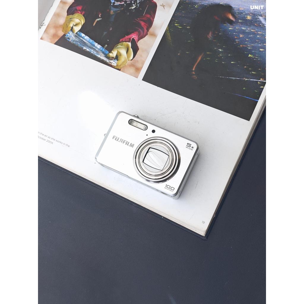 Used Fujifilm FinePix J150W Digital Camera [No charger]