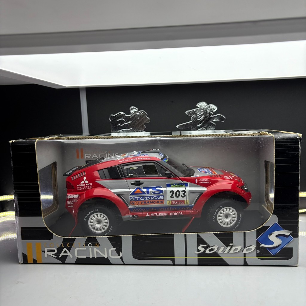 SOLIDO SOLIDO 1: 18 Mitsubishi Pajello EVO Dakar Rally synw