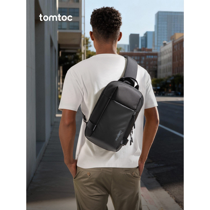 กระเป๋าคาดหน้าอกผู้ชาย Tomtoc, กระเป๋าสะพายไหล่สำหรับ iPad ความจุขนาดใหญ่, กระเป๋าอเนกประสงค์สำหรับเ