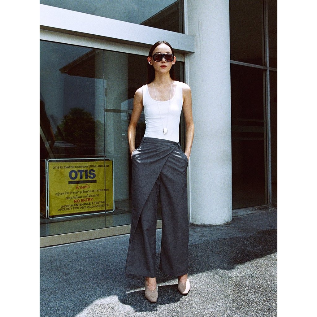 [Pomelo] กางเกงแต่งเลเยอร์อสมมาตร / Asymmetric Layered Pants — صورة 3