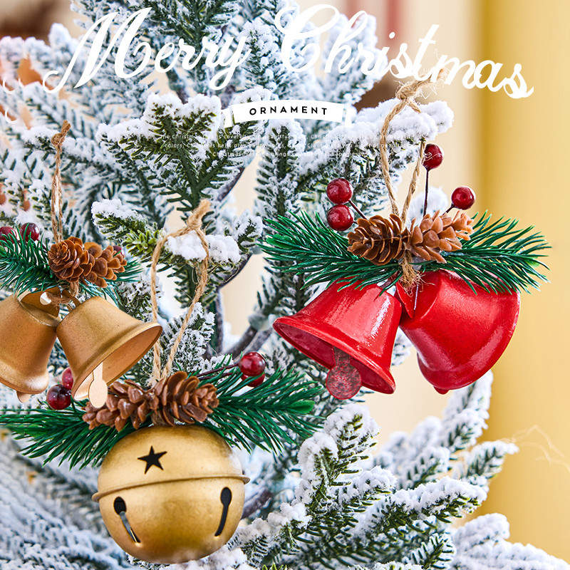 ระฆังคริสต์มาส (Christmas Bells) ตกแต่งด้วยกรวยสน สำหรับแขวนประตูและต้นคริสต์มาส ระฆังคริสต์มาสแขวน