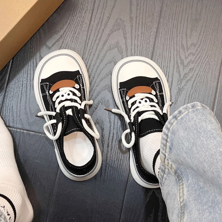 รองเท้าผ้าใบสำหรับผู้หญิง แบรนด์ Huhu Chou สไตล์เกาหลี ออกแบบมาในสไตล์น่ารัก หนา และมีสีขาว เหมาะสำห