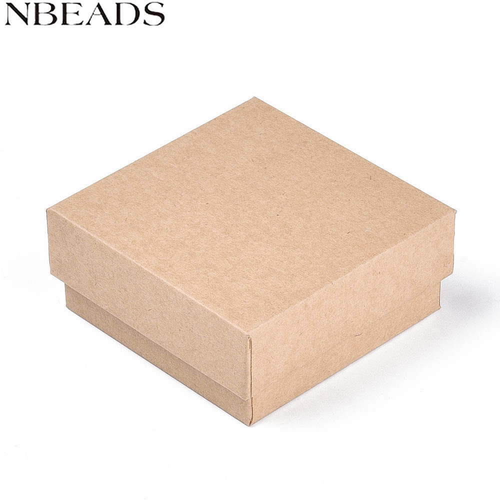12 ชิ้นกระดาษแข็งชุดเครื่องประดับกล่องสําหรับแหวนต่างหูสร้อยคอฟองน้ําภายในสแควร์ Tan 7.6x7.6x3.2 ซม.