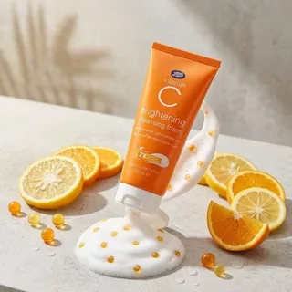 Boots Vitamin C Brightening Cleansing Foam 100ML บู๊ทส์ วิตามิน ซี ไบร์ทเทนนิ่ง คลีนซิ่ง โฟม 100 มล.