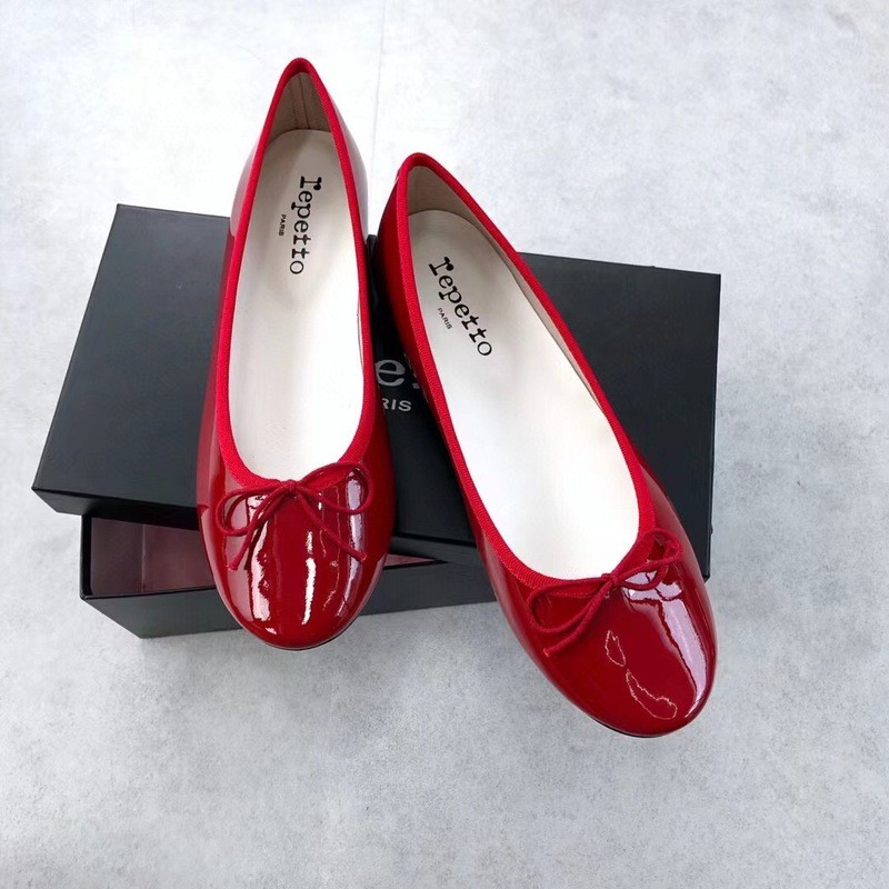 Niche Ballet Shoes Flat Bow Retro Patent Leather Flat Shoes Fashion