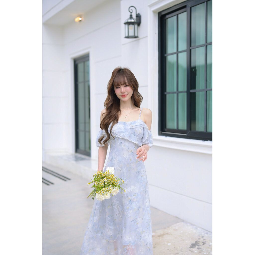 Whispering Bloom Maxi Dress : สีฟ้า [Made by Pastel Time]