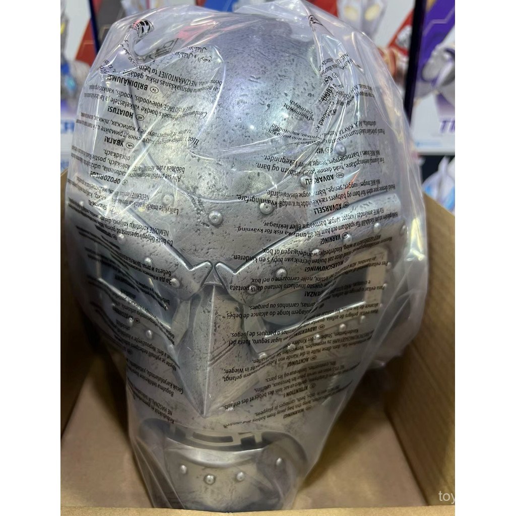 Hasbro Marvel Legends Doctor Doom 1:1 หมวกกันน็อคสวมใส่คอสเพลย์ Prop FGR5
