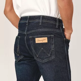 WRANGLER กางเกงยีนส์ผู้ชาย คอลเลคชั่น Biker Look เอวกลาง ทรงตรง รุ่น WR F325MTEPN16 สียีนส์กลาง