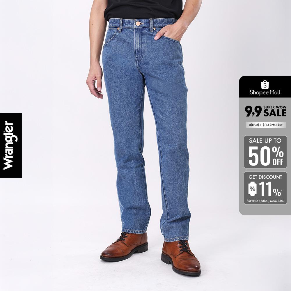 WRANGLER กางเกงยีนส์ผู้ชาย เอวกลาง ทรงตรง Greensboro รุ่น WR F126MJEAF05 สียีนส์อ่อน