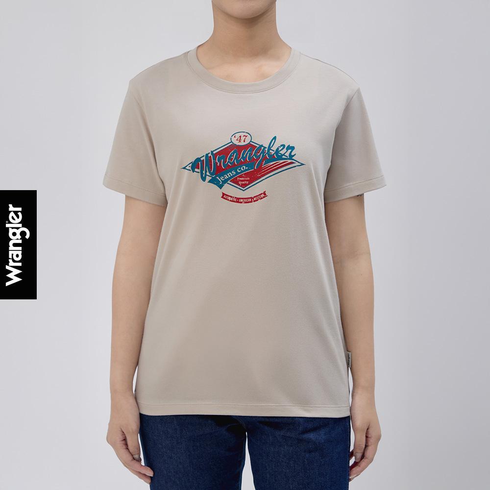 WRANGLER เสื้อยืดแขนสั้นผู้หญิง ทรง Regular รุ่น WR F425WTSSF22 สีเบจ