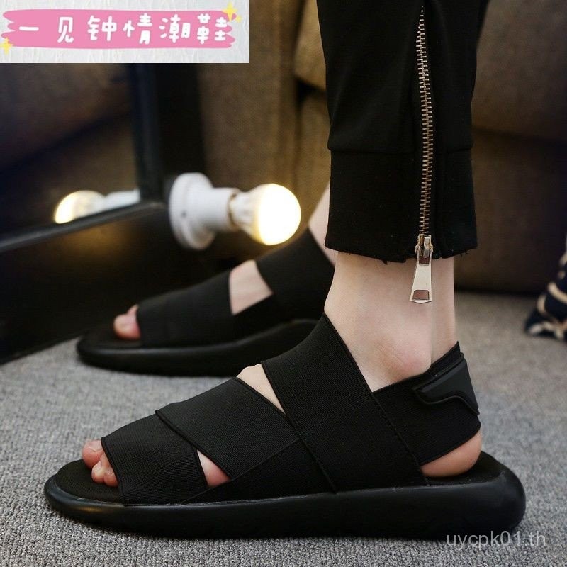 ราคาที่น่าตื่นตาตื่นใจรองเท้าแตะฤดูร้อนผู้ชาย2025สไตล์ใหม่อินเทรนด์หล่อสวมใส่ด้านนอกแฟชั่นคู่รองเท้า