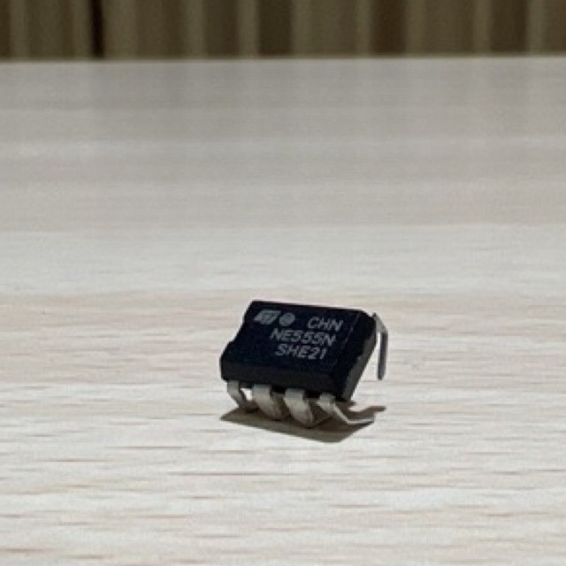 ไอซี ทรานซิสเตอร์ NE555 NE 555 นาฬิกา TIMMER 8 PIN