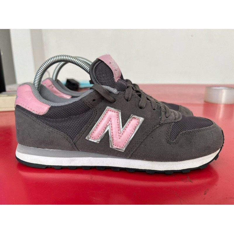 รองเท้าสแลปเปอร์ New Balance 500 Systil KU07