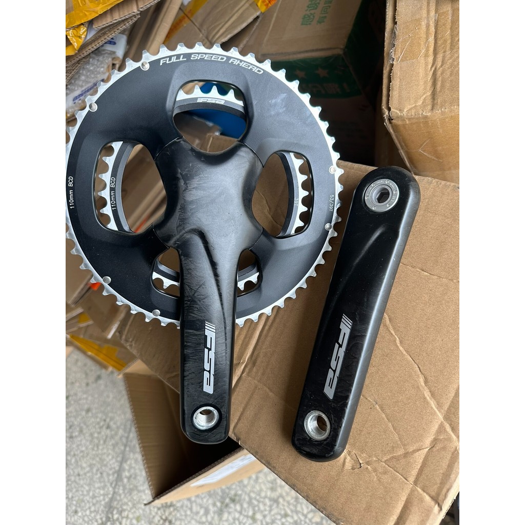 Fsa kforce Crankset 170 53/39 เคลือบที่แตกต่างกันเล็กน้อย