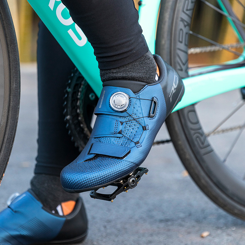 SHIMANO SHIMANO 22 สไตล์ใหม่ RC502 จักรยานเสือหมอบล็อครองเท้าผู้ชายผู้หญิงจักรยานขี่จักรยานรองเท้า B