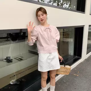 Red Berryเสื้อเชิ้ตแขนพองถักโครเชต์ลูกไม้คอกลมผูกโบว์สไตล์ฝรั่งเศสสำหรับผู้หญิงฤดูใบไม้ร่วงใหม่99230
