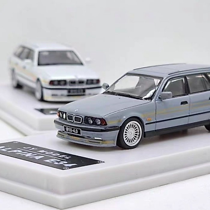 Craftsmanship JY 1/64 BMW ALPINA E34 Station Car Tank Alloy Collection Model