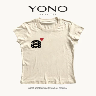 (พร้อมส่ง24ชม.) baby tee สีขาว ลายตัวอักษรเล็กกับหัวใจ ฟีล y2k มินิมอลหวานเท่ ทรงเข้ารูป ใส่ชิคทุกวัน