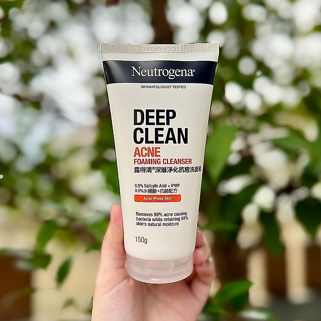 Neutrogena Deep Clean Acne Foaming Cleanser 150 G.