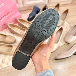 Meeer Your Classic Heels รองเท้าคัทชูหัวตัด ทรงเรียบ ส้นสูง 1 นิ้ว