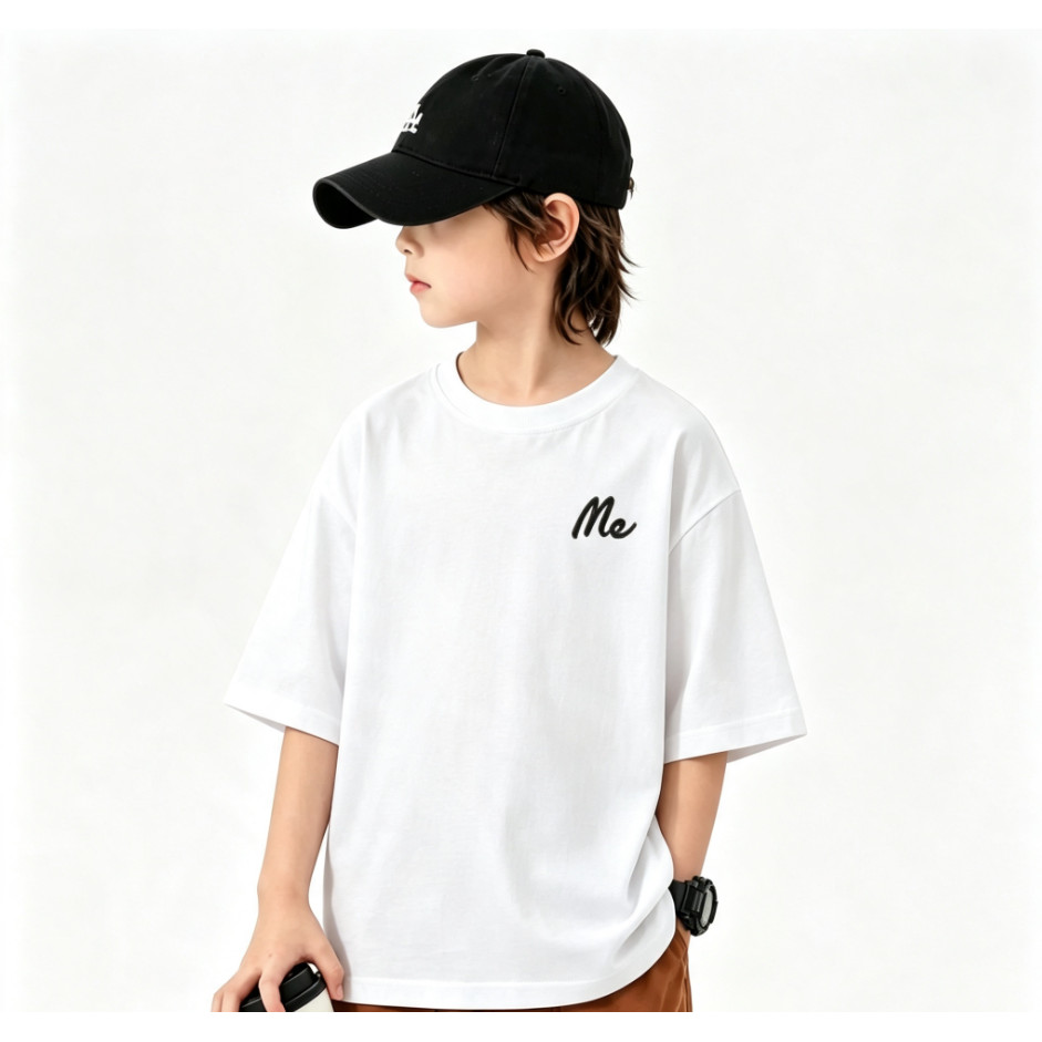 เสื้อยืดเด็กสีขาว ลายพิมพ์เรียบง่าย ทรงหลวม ใส่สบาย สินค้าใหม่ฤดูร้อนปี 2026