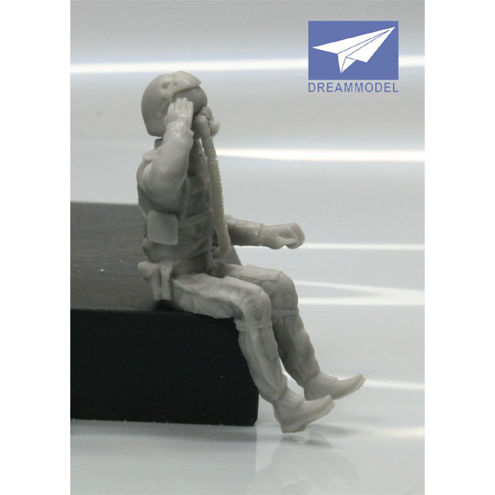 〖 HY 〗 Dream Model DM 041 1/48 Chinese Air Force Pilot NO.1 Resin Soldier