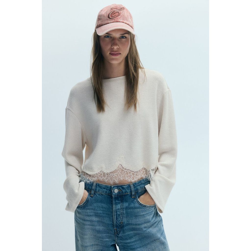 H&M(เอชแอนด์เอ็ม) เสื้อทรงหลวม ตกแต่งลูกไม้ ผู้หญิง 1359540_2